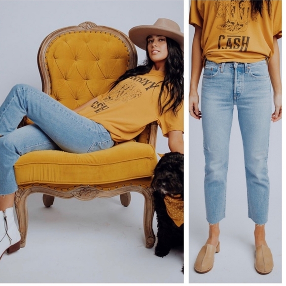 Levi's WEDGIE Premium High Rise Jeans - Picture 1 of 4